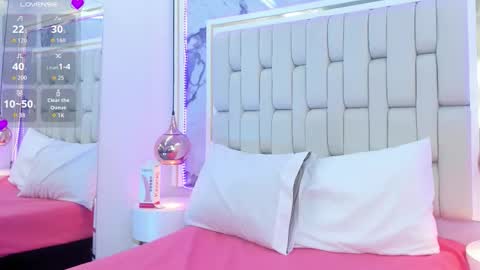 Veronica  online show from February 16, 2026, 1:18 pm