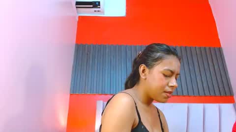 Snapshot of veronicarobles chatting on July 11, 2026, 6:43 pm Veronica Robles online show from July 11, 2026, 6:43 pm