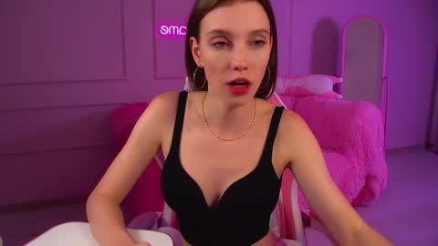 Veronica online show from September 16, 2025, 7:04 pm