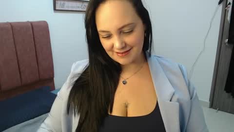 veroniicabbw_ online show from June 15, 2026, 1:35 pm