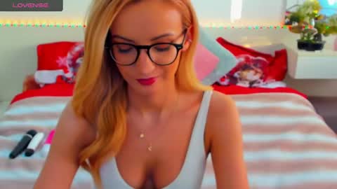 VerraSweet4u online show from February 22, 2025, 5:55 am