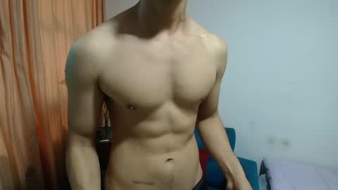 versatileguuy online show from April 21, 2026, 10:23 pm