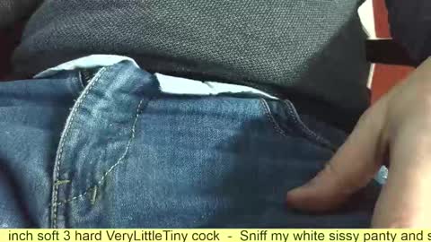 Erik online show from November 17, 2025, 7:36 am