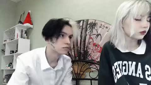 veryraretwins online show from January 2, 2025, 6:34 pm