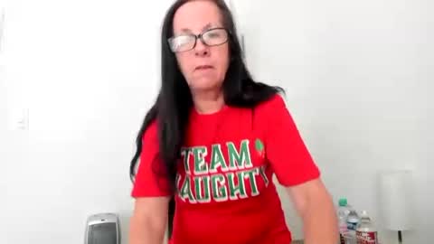 Snapshot of verysassypeachgoddess chatting on November 28, 2025, 3:14 pm verysassypeachgoddess online show from November 28, 2025, 3:14 pm