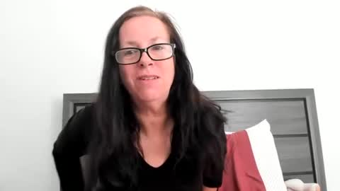 Snapshot of verysassypeachgoddess chatting on December 18, 2025, 3:40 pm verysassypeachgoddess online show from December 18, 2025, 3:40 pm