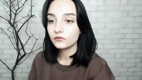 Ana online show from February 10, 2025, 3:21 pm