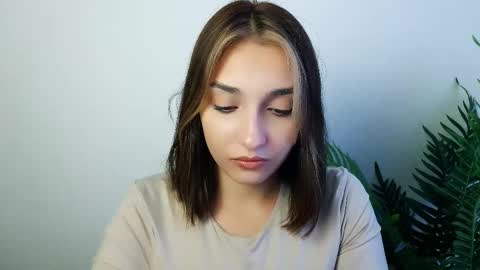 Ana online show from October 8, 2025, 1:09 pm