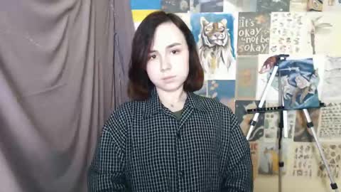 veryveryvery_shy online show from January 8, 2025, 12:37 pm