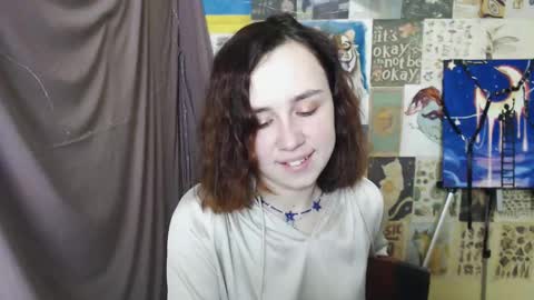 veryveryvery_shy online show from February 23, 2025, 12:59 pm