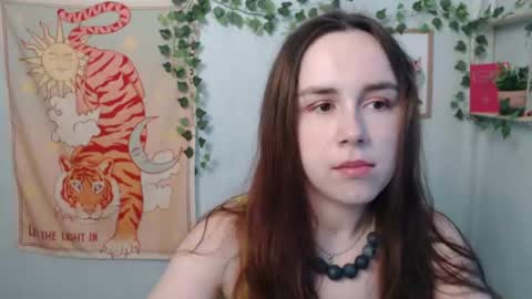 Snapshot of veryveryvery_shy chatting on June 30, 2026, 5:41 am veryveryvery_shy online show from June 30, 2026, 5:41 am