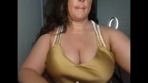 Snapshot of vestavetiver chatting on June 1, 2026, 9:16 pm Vesta online show from June 1, 2026, 9:16 pm