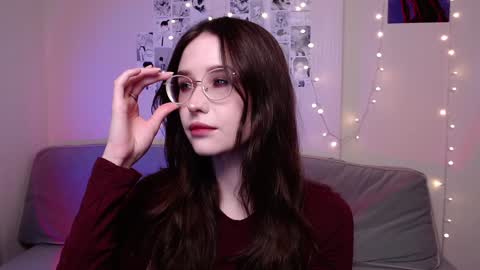 Iva  online show from December 18, 2024, 7:41 pm