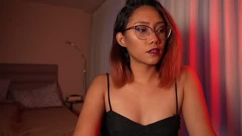 Snapshot of vexanyx chatting on May 19, 2026, 10:32 am Vexa Nyx online show from May 19, 2026, 10:32 am