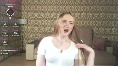 vi_luxxxy online show from April 25, 2026, 2:03 am