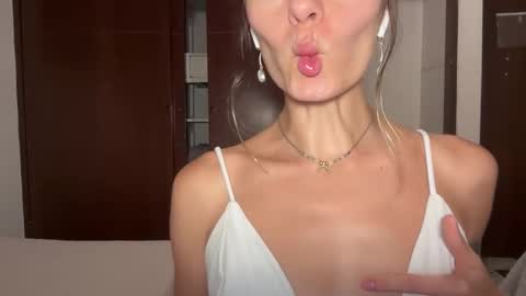 papichulo y mamichula online show from February 18, 2026, 11:33 pm