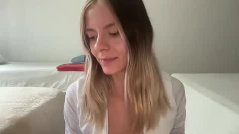 Snapshot of viajemos chatting on March 29, 2026, 10:32 pm papichulo y mamichula online show from March 29, 2026, 10:32 pm