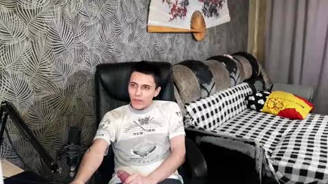 vialeras online show from February 12, 2025, 3:07 am