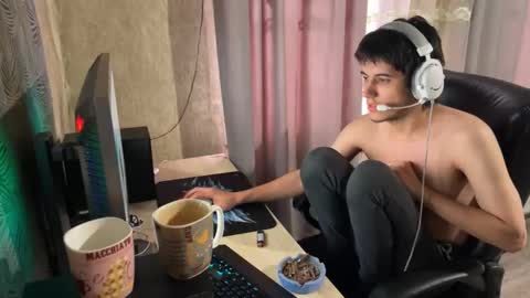 vialeras online show from October 1, 2025, 5:24 am