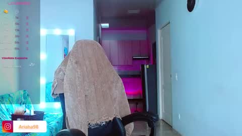 Ariana  online show from October 28, 2025, 8:55 pm