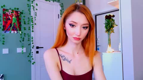 Snapshot of viaress chatting on September 14, 2025, 12:37 pm VIARESS online show from September 14, 2025, 12:37 pm