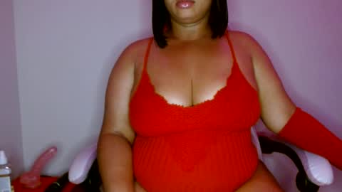 Snapshot of vibe_xxxo chatting on June 15, 2026, 1:30 am vibe_xxxo online show from June 15, 2026, 1:30 am