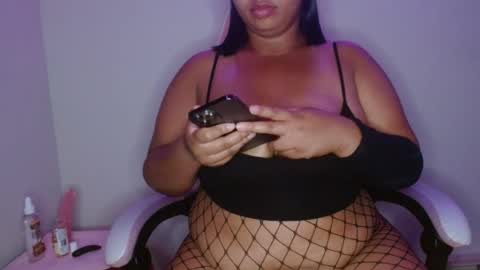 Snapshot of vibe_xxxo chatting on July 30, 2026, 5:39 am vibe_xxxo online show from July 30, 2026, 5:39 am