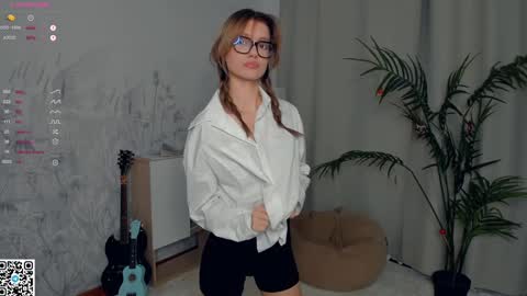 Mikky online show from December 28, 2024, 8:15 pm