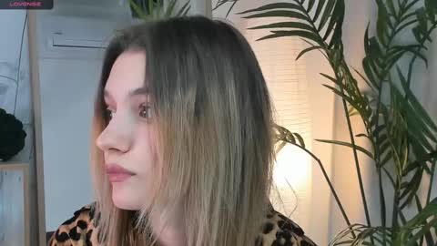 Mikky online show from March 7, 2025, 11:07 am