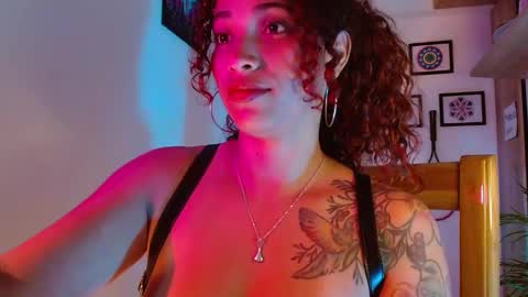 Vicky  online show from January 6, 2025, 10:26 pm