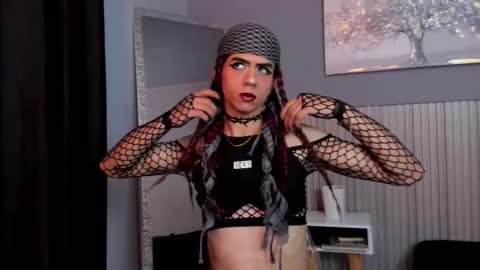  Vicky  online show from February 27, 2026, 1:44 pm