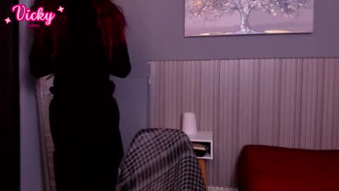  Vicky  online show from March 5, 2026, 1:18 pm