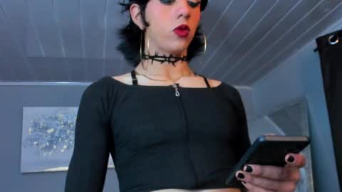  Vicky  online show from April 18, 2026, 2:21 pm