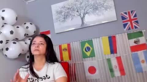  Vicky  online show from June 18, 2026, 11:47 am