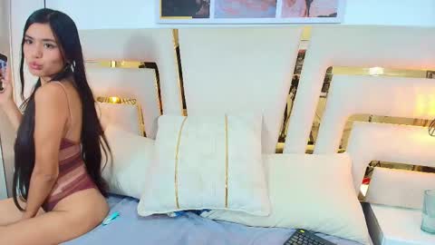 Vicky online show from November 7, 2025, 5:24 pm