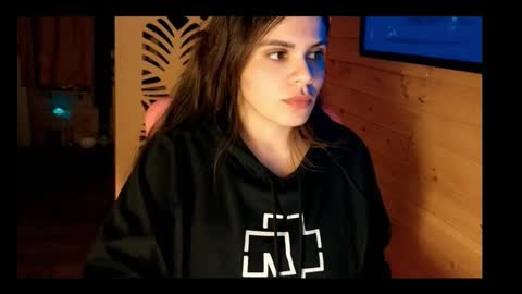 vickyvalencia2 online show from March 16, 2026, 3:23 am