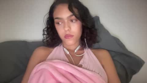 Goddess Victory  online show from January 7, 2025, 3:35 am