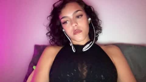 Goddess Victory  online show from February 18, 2025, 5:31 am