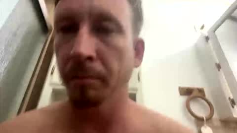 Snapshot of vicrobertson595 chatting on October 28, 2025, 6:06 am vicrobertson595 online show from October 28, 2025, 6:06 am