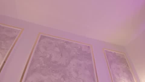 Victoria online show from November 4, 2025, 8:08 pm