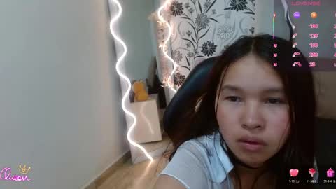 Snapshot of victoria1_tay chatting on May 18, 2026, 12:00 pm victoria1_tay online show from May 18, 2026, 12:00 pm
