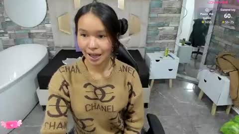 Snapshot of victoria1_tay chatting on June 10, 2026, 7:13 pm victoria1_tay online show from June 10, 2026, 7:13 pm