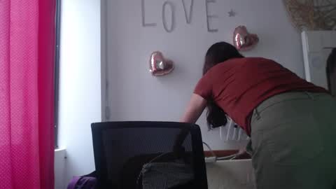 Hi guys   Im victoria  Be the one who can control me in PVT online show from March 10, 2025, 4:46 pm