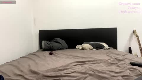 Victoria97 online show from December 13, 2024, 2:05 pm