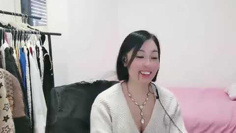 victoria991 online show from April 21, 2026, 9:48 am