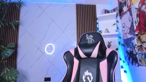  Victoria for you  online show from February 20, 2025, 12:25 pm