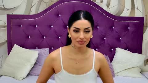 victoria_bonie online show from November 24, 2025, 5:18 am