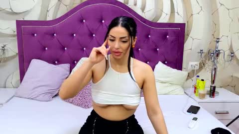 victoria_bonie online show from December 3, 2025, 5:48 am