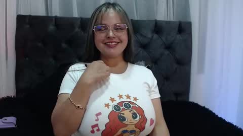 victoria_cherry_ online show from September 22, 2025, 11:45 am