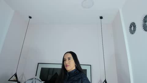 valentina online show from November 22, 2025, 9:30 am